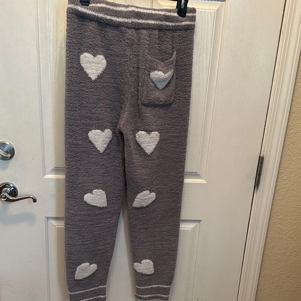POL Gray and White Heart Lounge set Pants Size M, Top size L - Picture 5 of 8